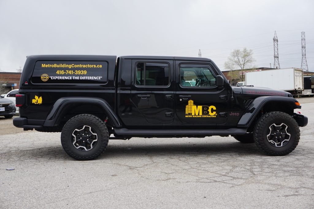 Metro Jet Wash Isuzu Truck – Full Vehicle Wrap - Vinyl Wrap Toronto