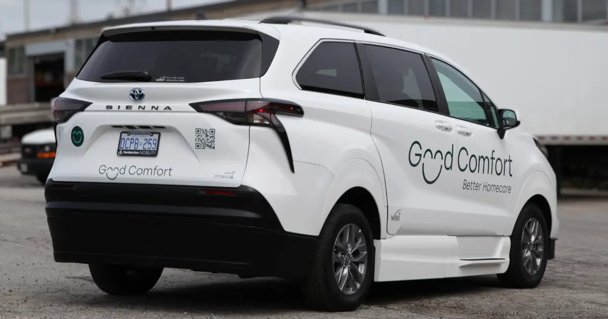 Three-quarter view of Good Comfort decals displayed on a Toyota Sienna 2023